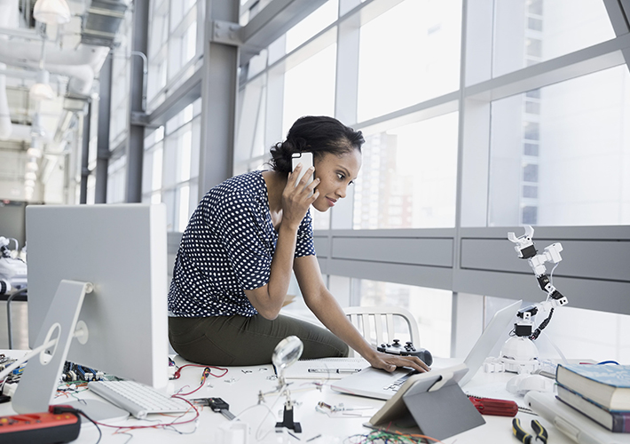 Foto Avaya OneCloud CCaaS te prepara para los nuevos retos de la Inteligencia Artificial.